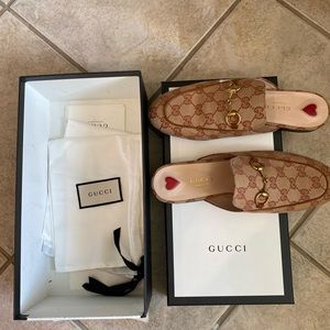 Gucci Canvas Princeton Loafers